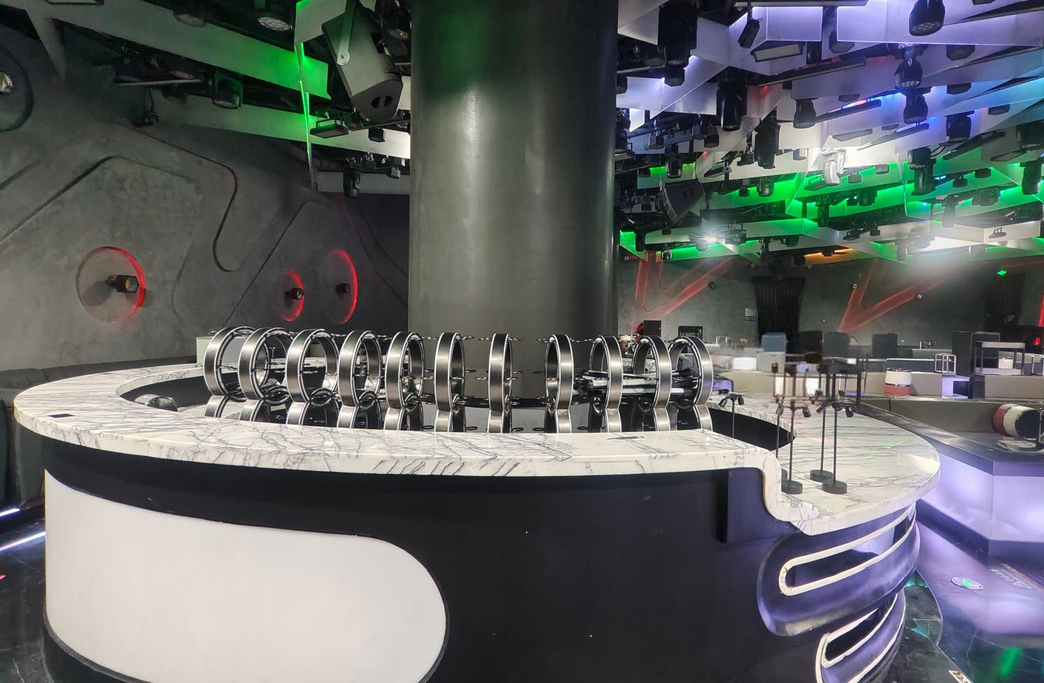 惠州皇冠假日酒店8 CITY 酒吧2.jpg